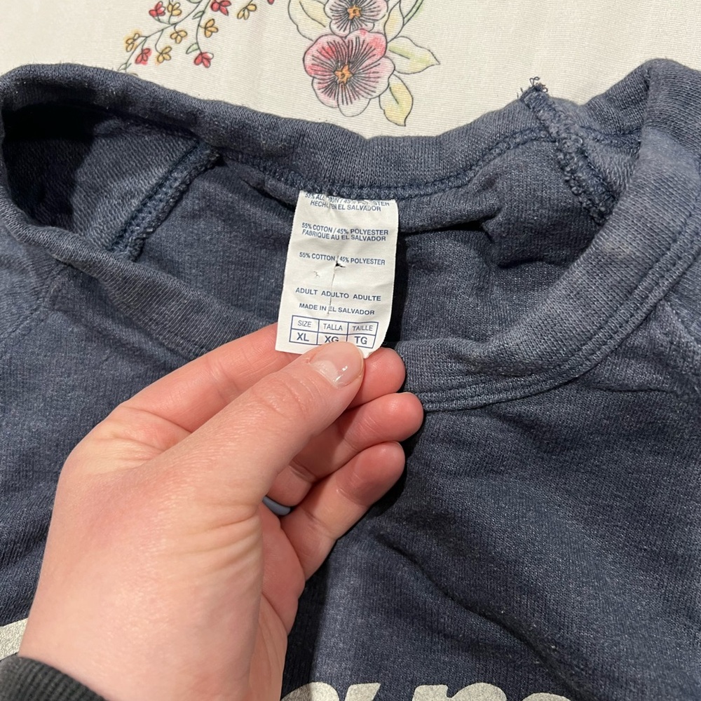 Mama Lightweight Raglan Crewneck - Picture 2 of 2